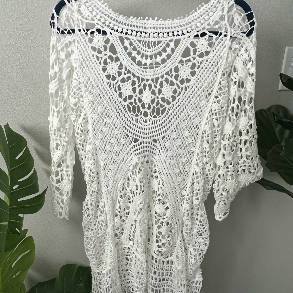 White knit sexy swimsuit coverup